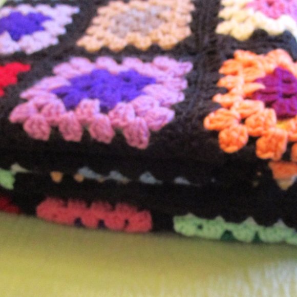 Huge Granny Squares Hand Crochet Afghan Bedspread Blanket Wool - Picture 10 of 12